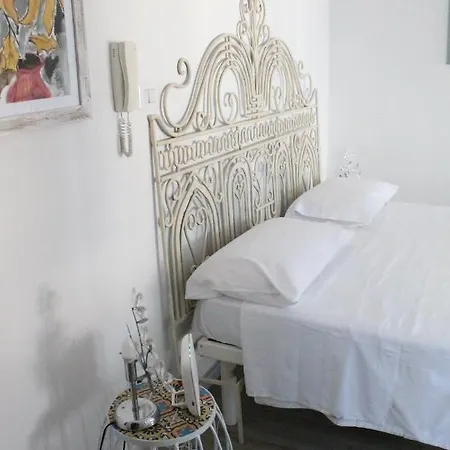 Dallalbaltramonto Apartment Lecce