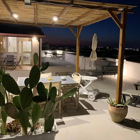 Dallalbaltramonto Apartment *